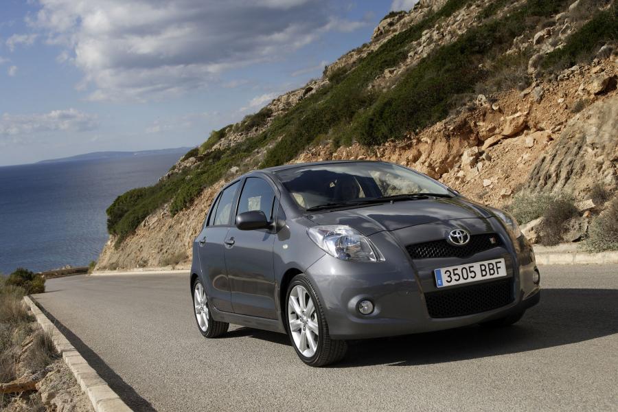  Toyota Yaris TS 2007 года  (фото 43 из 89)